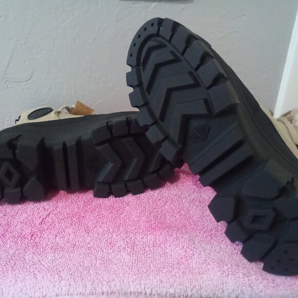 Palladium Boots - Picture 4 of 10